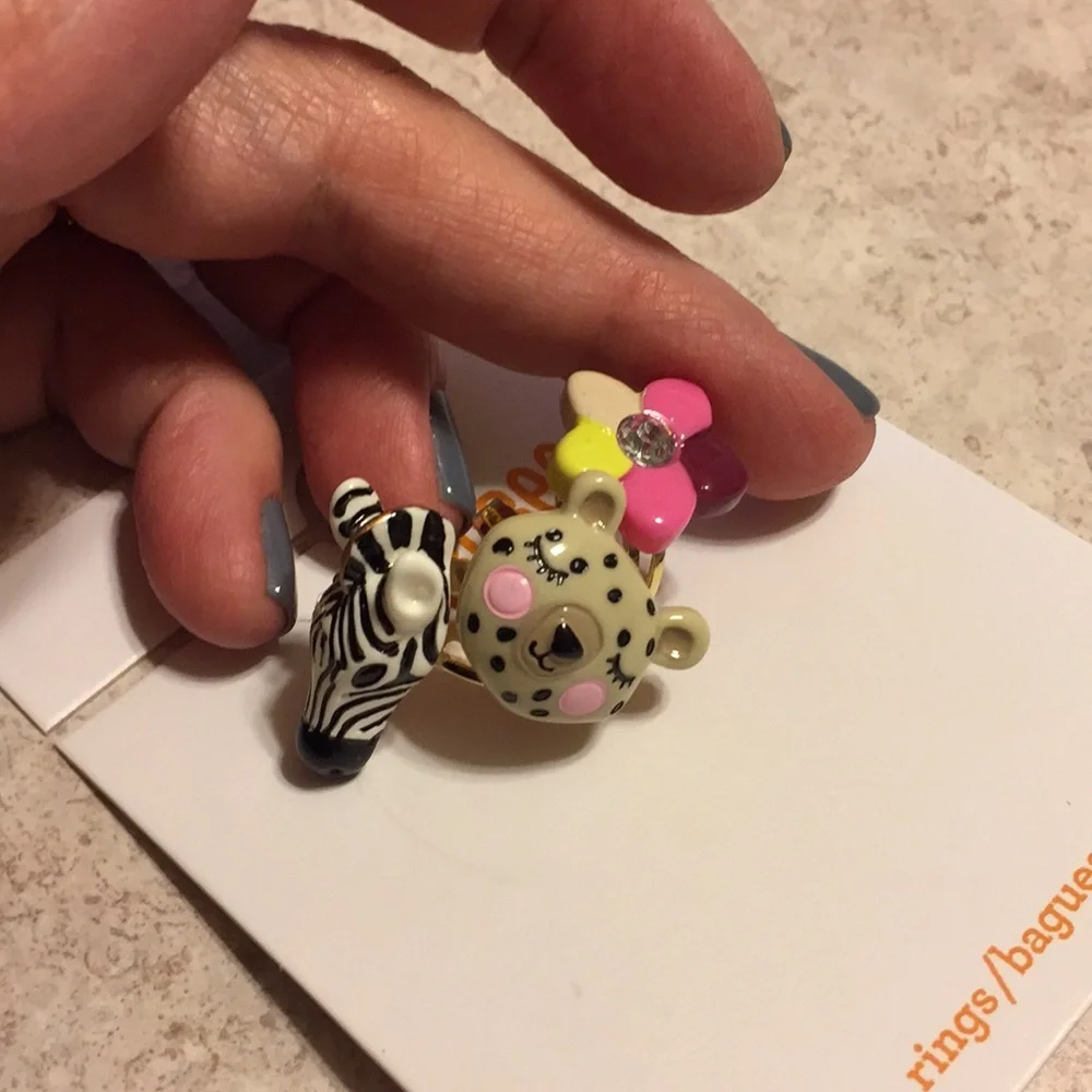 BNWT GYMBOREE JEWELRY BUNDLE OF 3 COOL KIDS ITEMS RINGS AND NECKLACE & KEYCHAIN